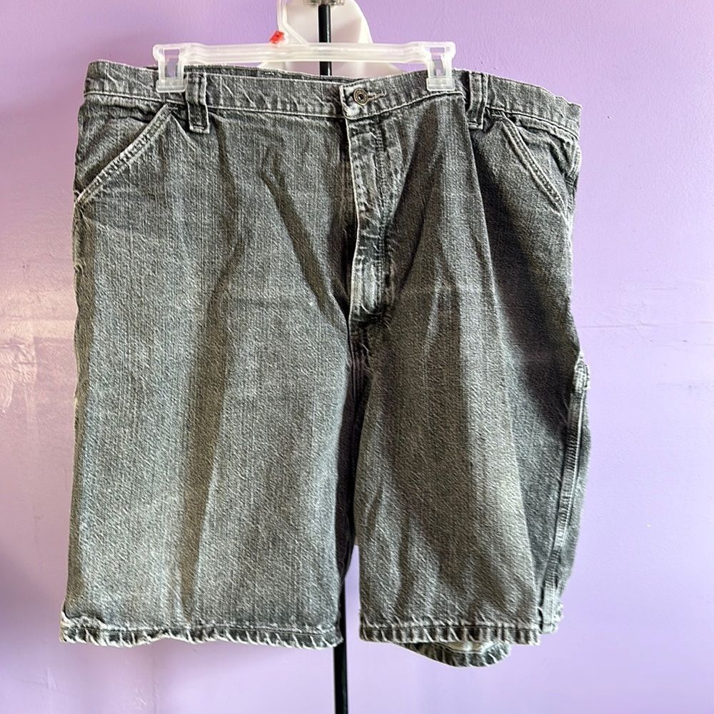 Wrangler Men's Black Denim Painter Shorts Size 42 Utility Work Shorts